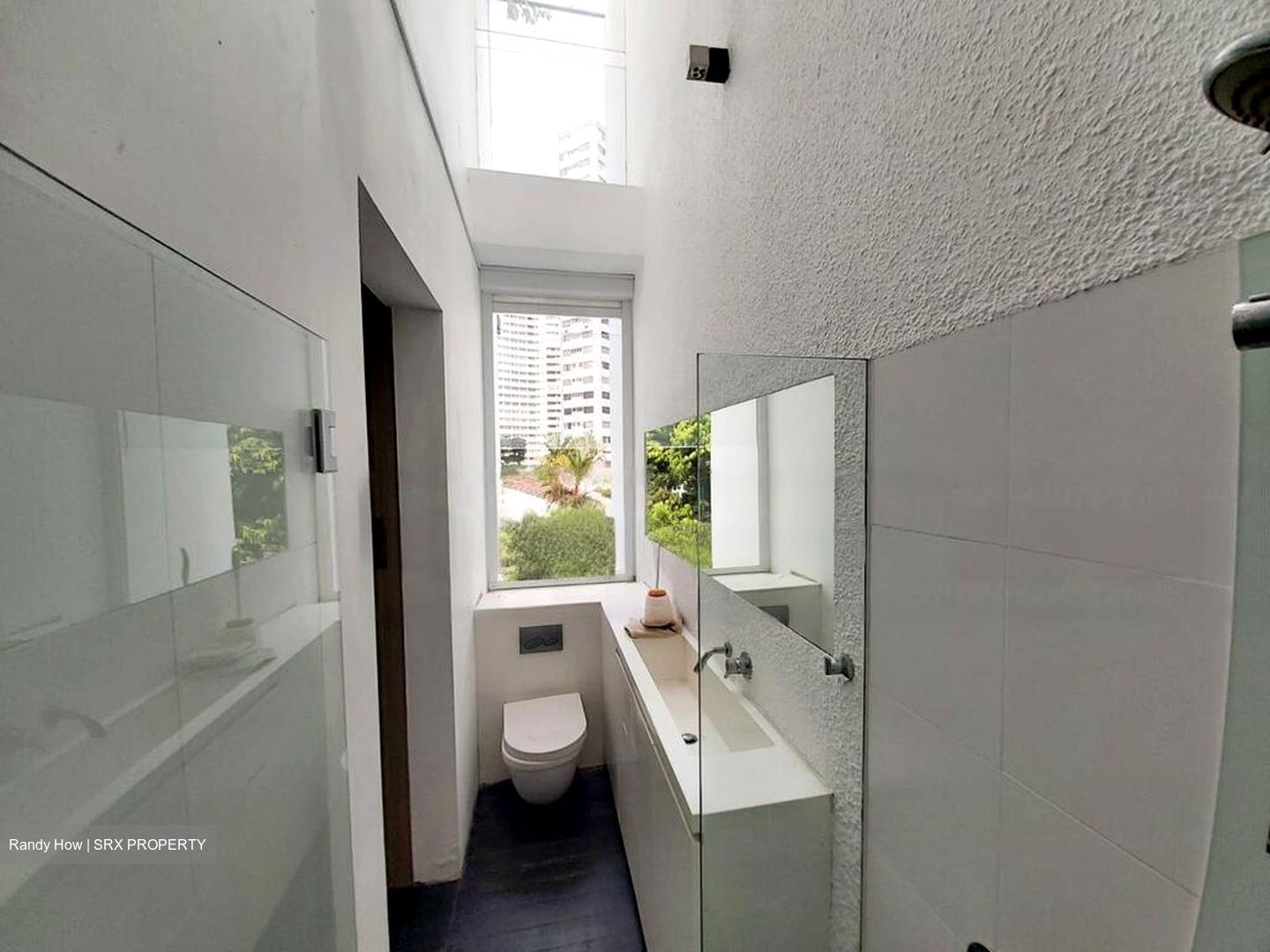 Orchard Road (D9), Terrace #480318401